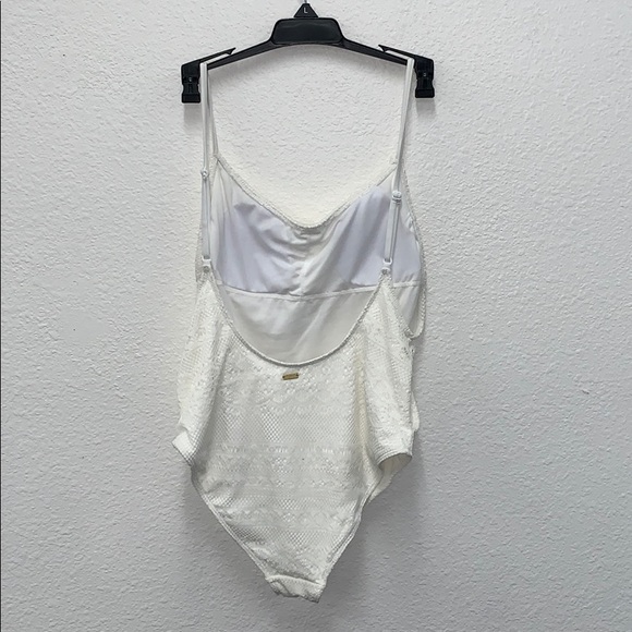 Roxy swim wear one piece - Picture 6 of 6